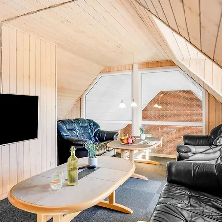 Gytha - 75m From The Sea By Interhome