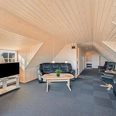 Gytha - 75m From The Sea By Interhome Feriehus *