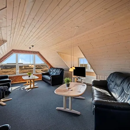 Gytha - 75m From The Sea By Interhome Feriehus *