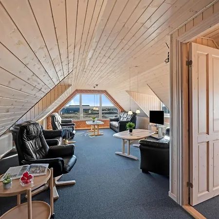 Gytha - 75m From The Sea By Interhome
